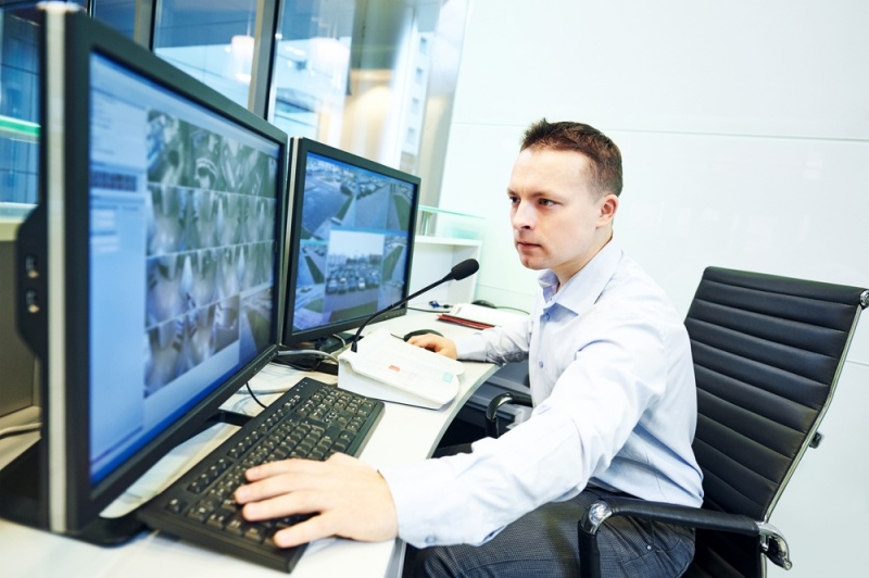 Sistema de CFTV Empresarial na Santa Maria - Sistema de Segurança Corporativo